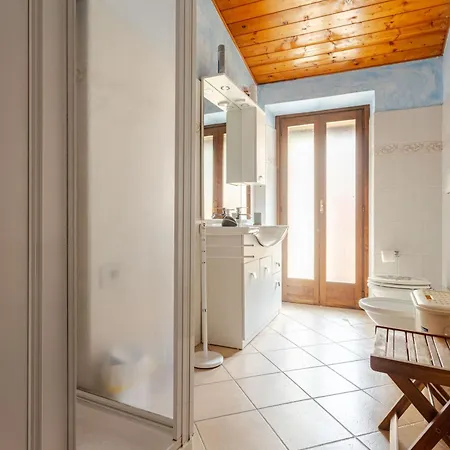 Solo Per Oggi! Zen House Nel Centro Con Free Parking E Check-in 24 7 - Vicino Stazione Del Treno E Dei Bus - Con Netflix & Disneyplus E Aria Condizionata *